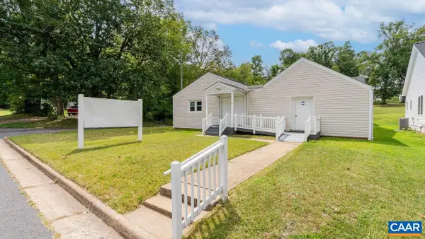 1532 2nd St, Waynesboro, VA 22980