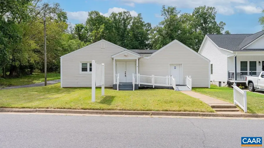 1532 2nd St, Waynesboro, VA 22980 - #3