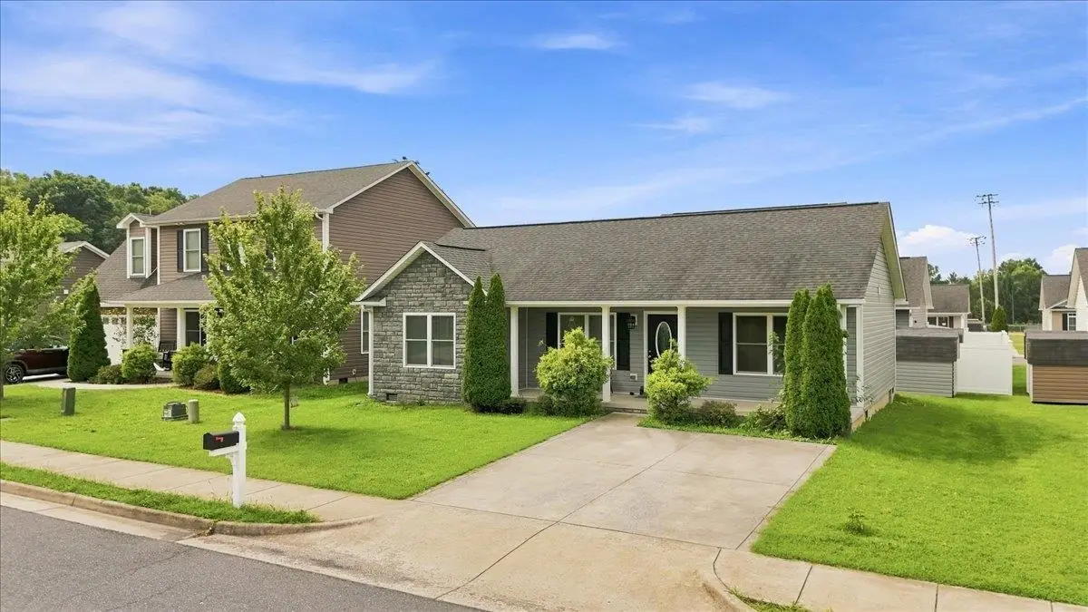 261 Dylan Cir, Bridgewater, VA 22812 - #1
