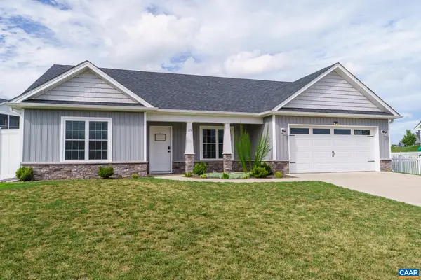 29 Laura Jean Ct, Waynesboro, VA 22980