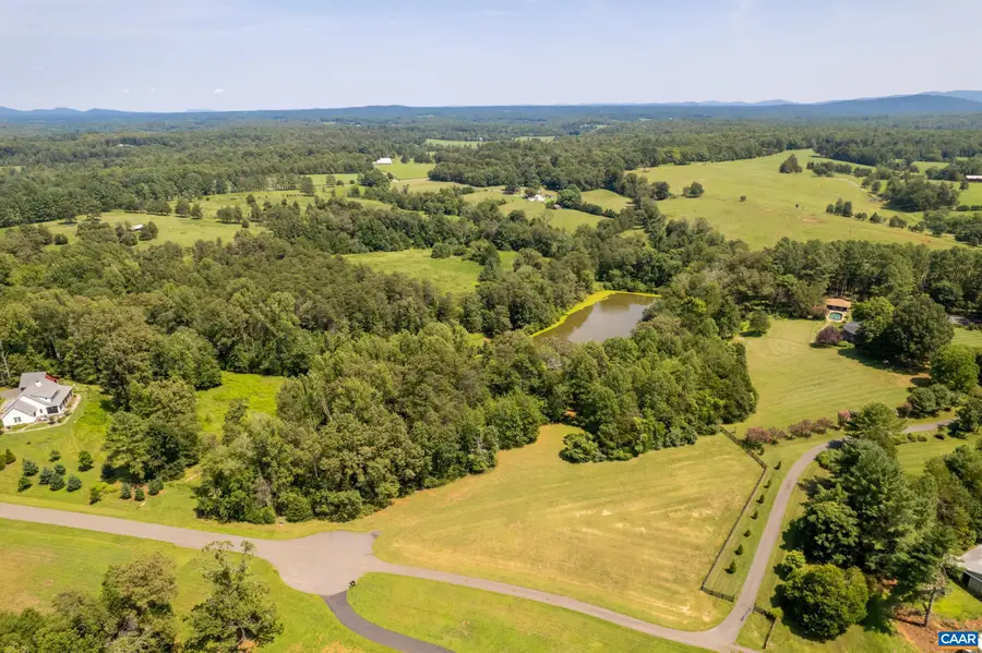 3 Langdon Dr, Dyke, VA 22935 - #3
