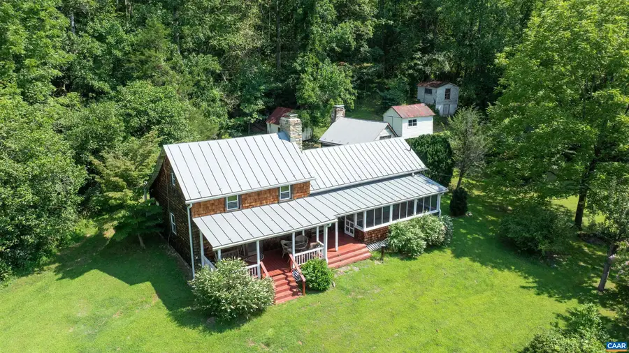 2042 Weakley Hollow Rd, Syria, VA 22743 - #3