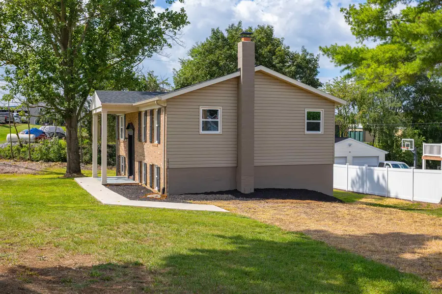 176 Fourth St, Broadway, VA 22815 - #3