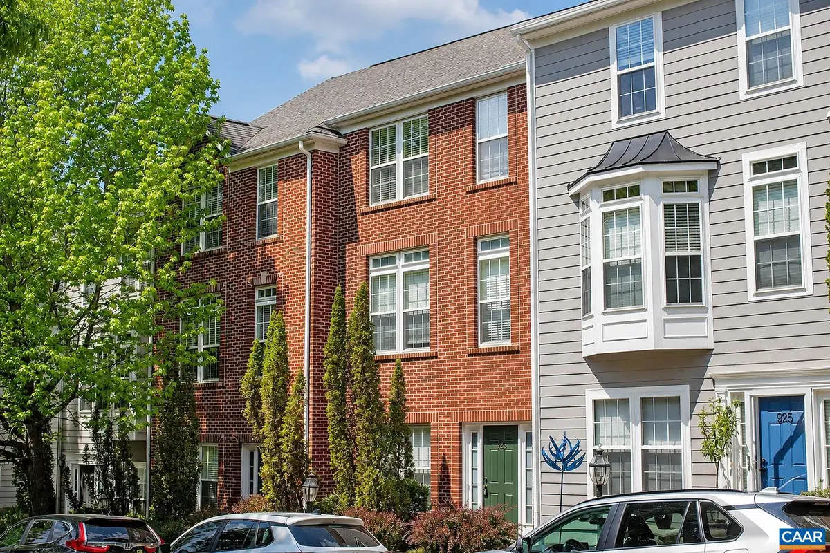 923 Bing Ln, Charlottesville, VA 22903 - #1