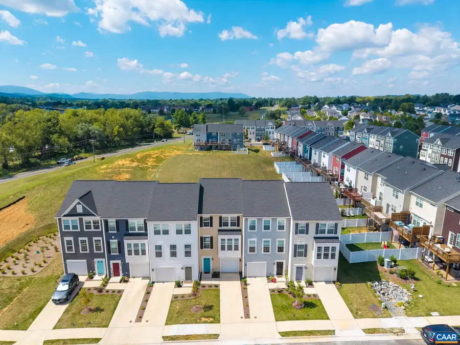 113 Mapleshire Ct, Waynesboro, VA 22980 - #3