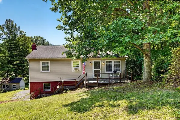 1513 Shenandoah Ave, Waynesboro, VA 22980