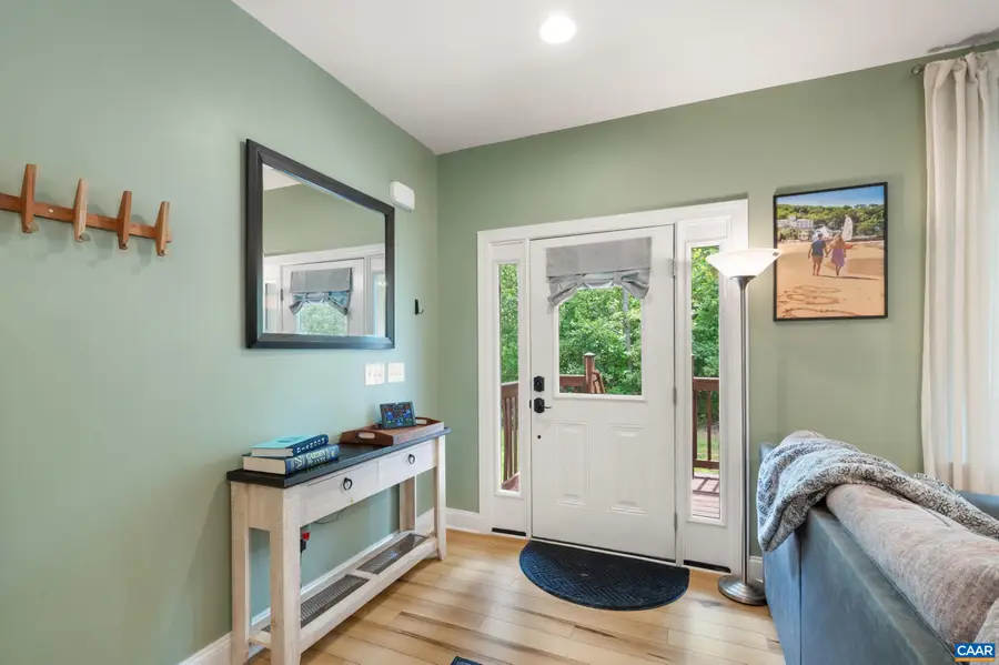 3230 Polecat Creek Ln, Scottsville, VA 24590 - #3