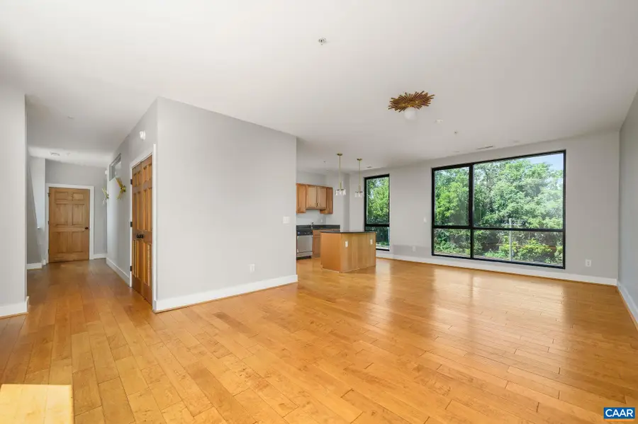 211 Cream St, Charlottesville, VA 22903 - #2
