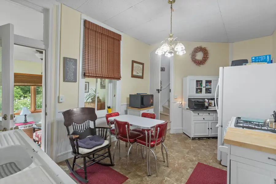 271 Liberty St S, Harrisonburg, VA 22801 - #3