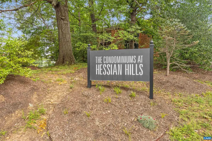 2404 Barracks Ct, Charlottesville, VA 22901 - #2