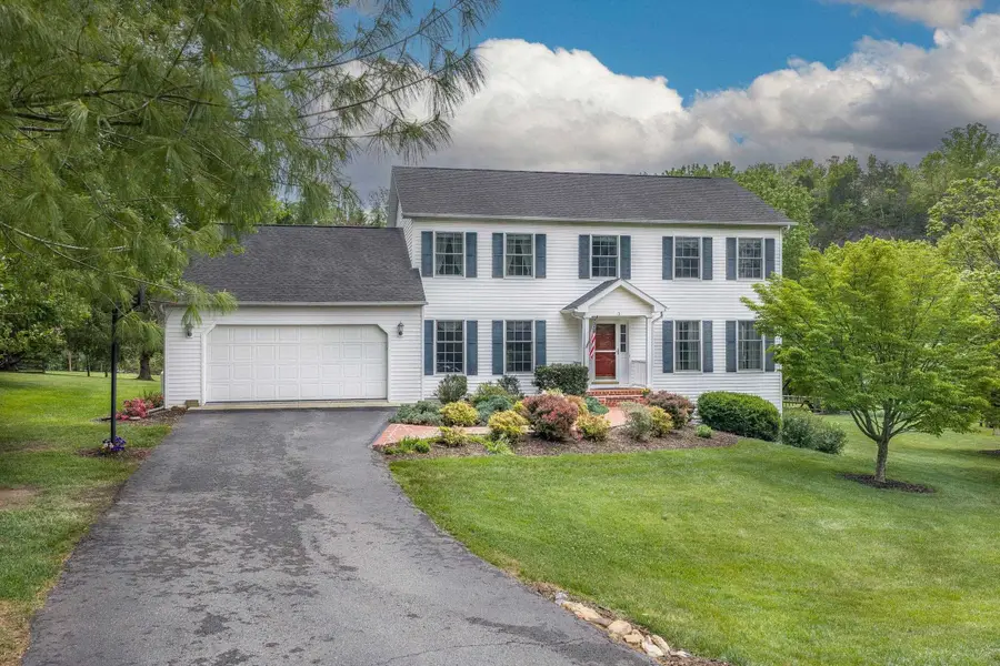 3 River Place, Lexington, VA 24450 - #2