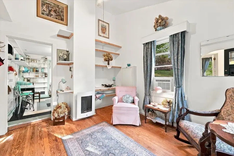 1450 Ashby St, Staunton, VA 24401 - #2