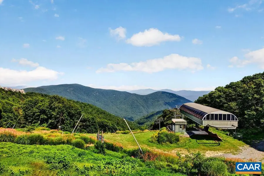 1407 Highlands Condos, Wintergreen Resort, VA 22967 - #2