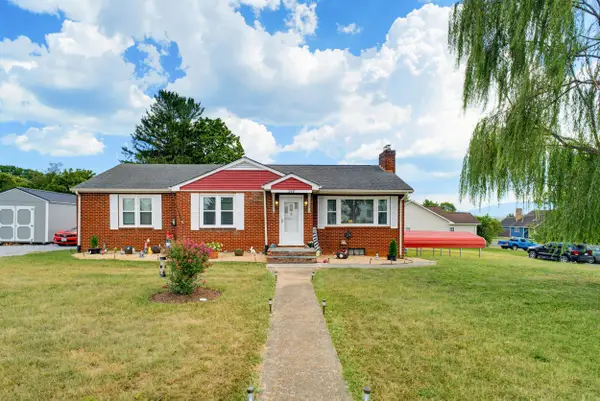 248 Stuart Ave, Stuarts Draft, VA 24477