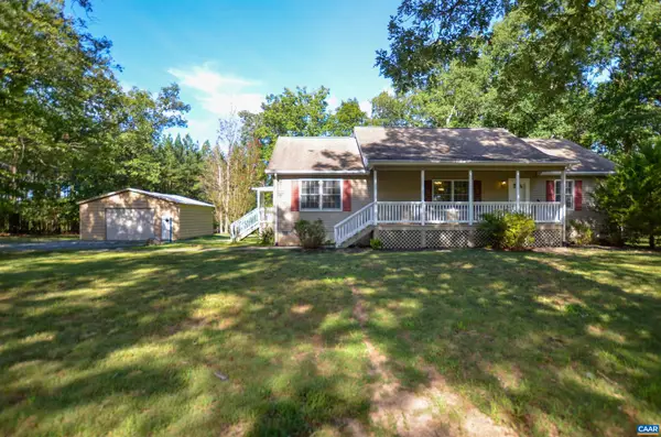 864 Billy B Rd, Louisa, VA 23093