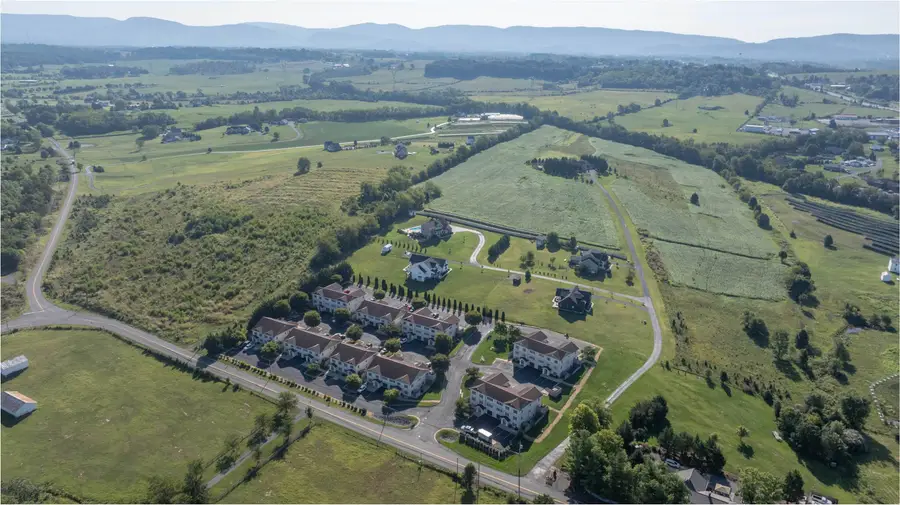 17 Rosewood Ct, Fishersville, VA 22939 - #3