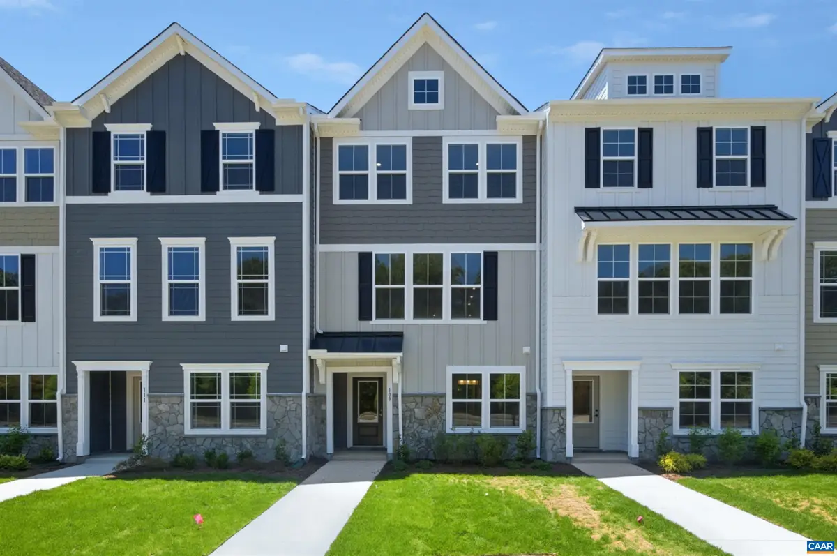295 Crowninshield Ct, Waynesboro, VA 22980 - #1