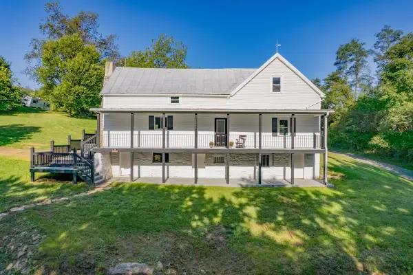 13573 Cooley Spring Ln, Broadway, VA 22815