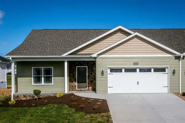 805 Coltsfoot Ln, Mcgaheysville, VA 22840