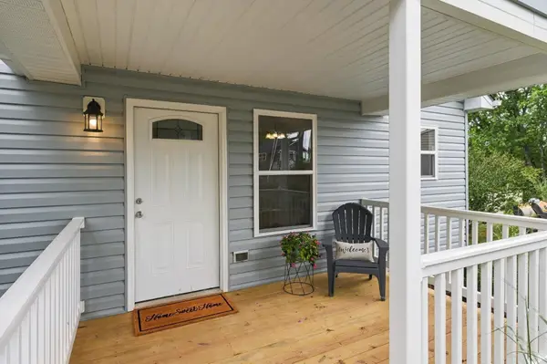 718 Mineola St, Staunton, VA 24401