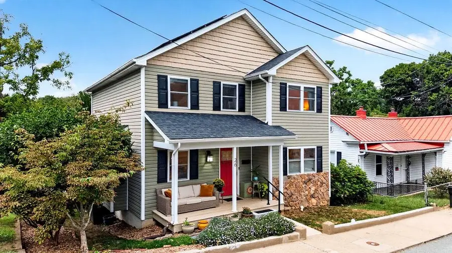 26 Lake Ave, Staunton, VA 24401 - #2