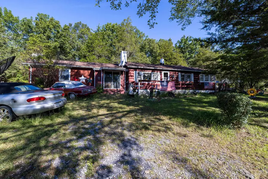 126 Kings Acre Ln, Fort Valley, VA 22652 - #2