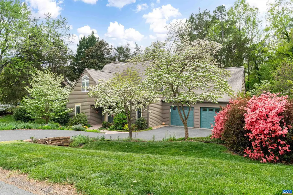 227 Flagstone Ter, Charlottesville, VA 22902 - #1