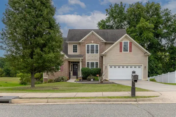 24 Windsong Ct S, Fishersville, VA 22939