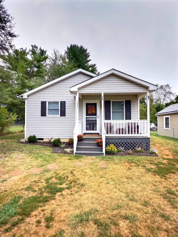 1821 Vinson St, Staunton, VA 24401