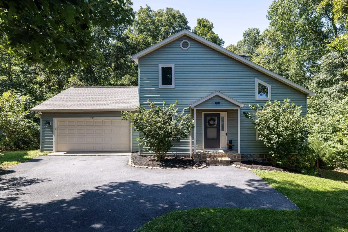 283 Jessamine Pl, McGaheysville, VA 22840 - #1
