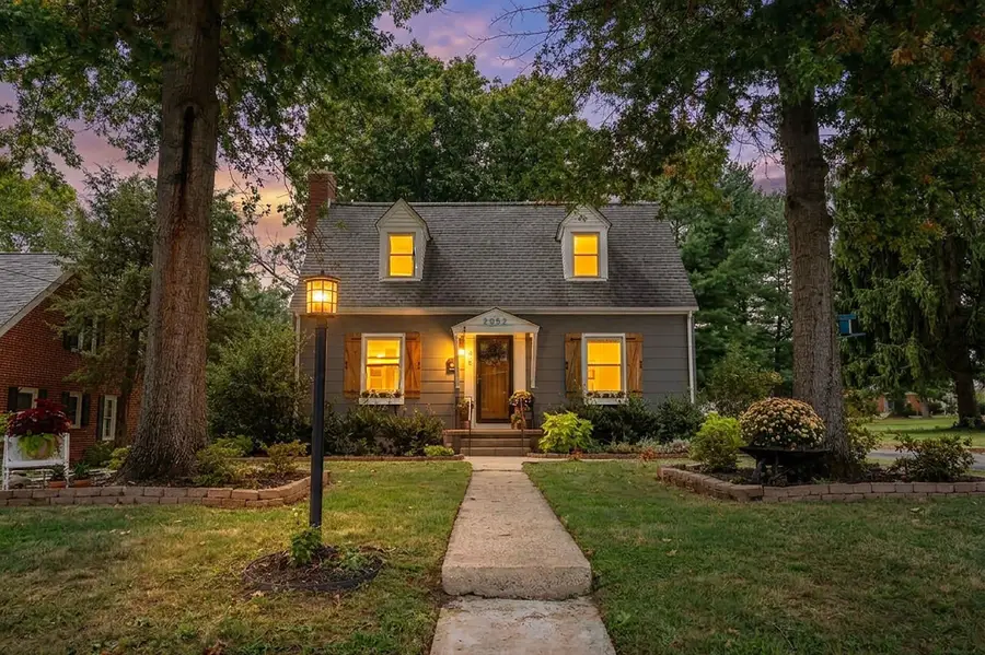 2052 Chase Ave, Waynesboro, VA 22980 - #2