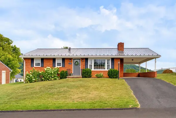 293 Grandon Rd, Staunton, VA 24401