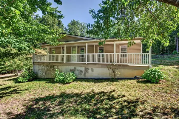 391 Jollett Ln, Elkton, VA 22827