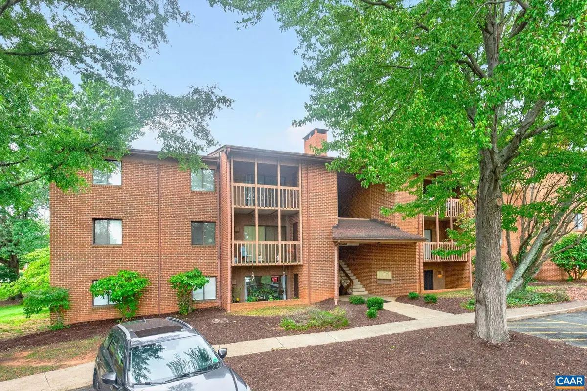104 Turtle Creek Rd, Charlottesville, VA 22901 - #1