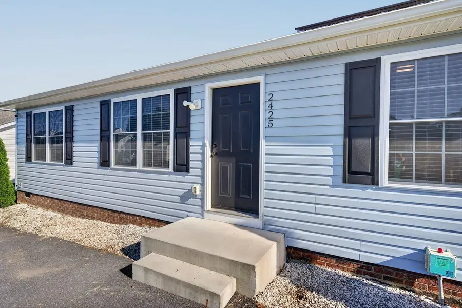 2425 Brentwood Dr, Ashby, VA 22801 - #2