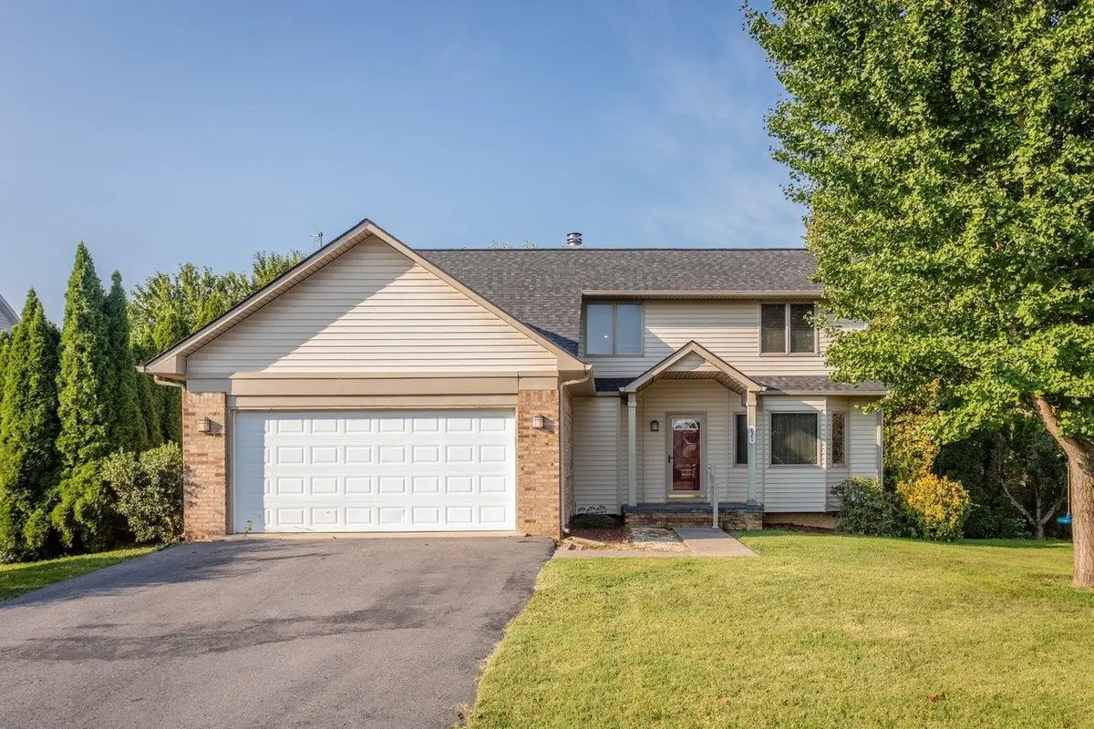 821 Honeysuckle Ln, Harrisonburg, VA 22802 - #1