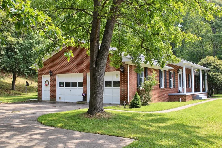 1266 Shady Ln, Hot Springs, VA 24445 - #2