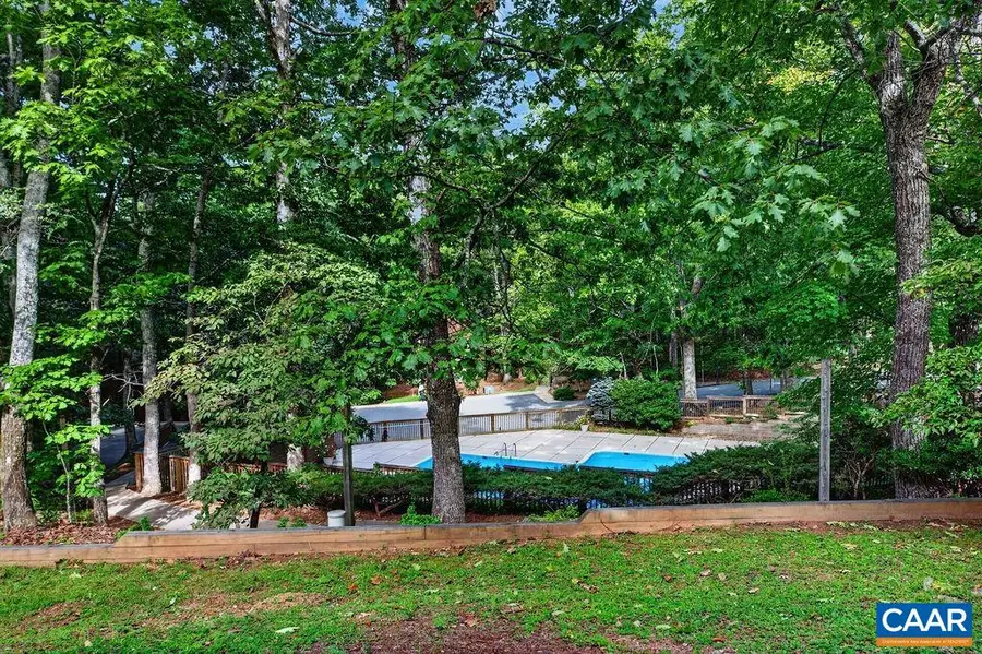 742 Laurelwood Condos, Wintergreen, VA 22967 - #3
