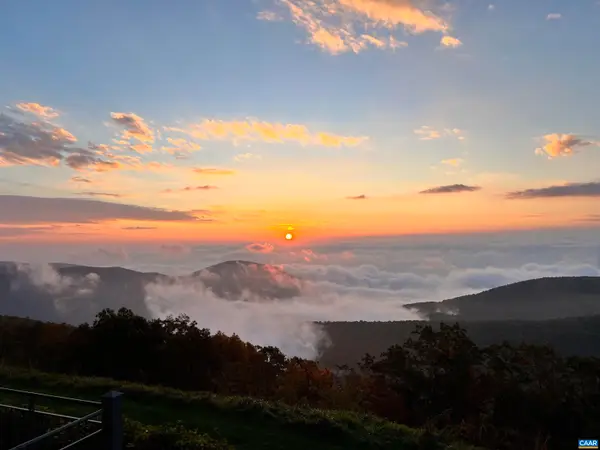 1555 Vistas Condos, Wintergreen Resort, VA 22967