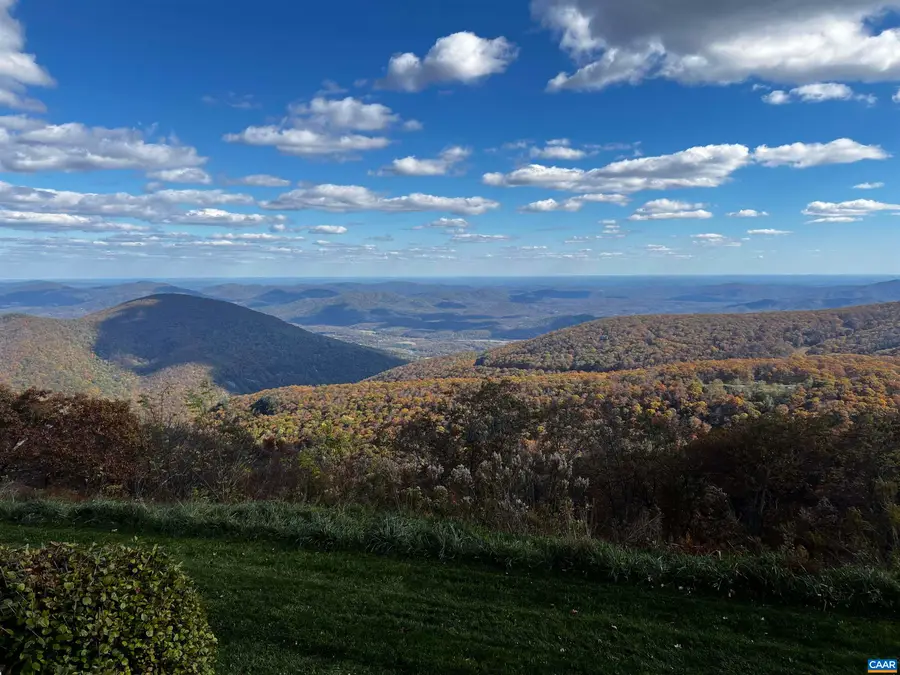 1555 Vistas Condos, Wintergreen Resort, VA 22967 - #2