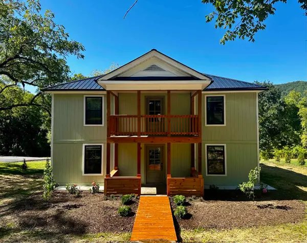 12209 Sam Snead Hwy, Warm Springs, VA 24484