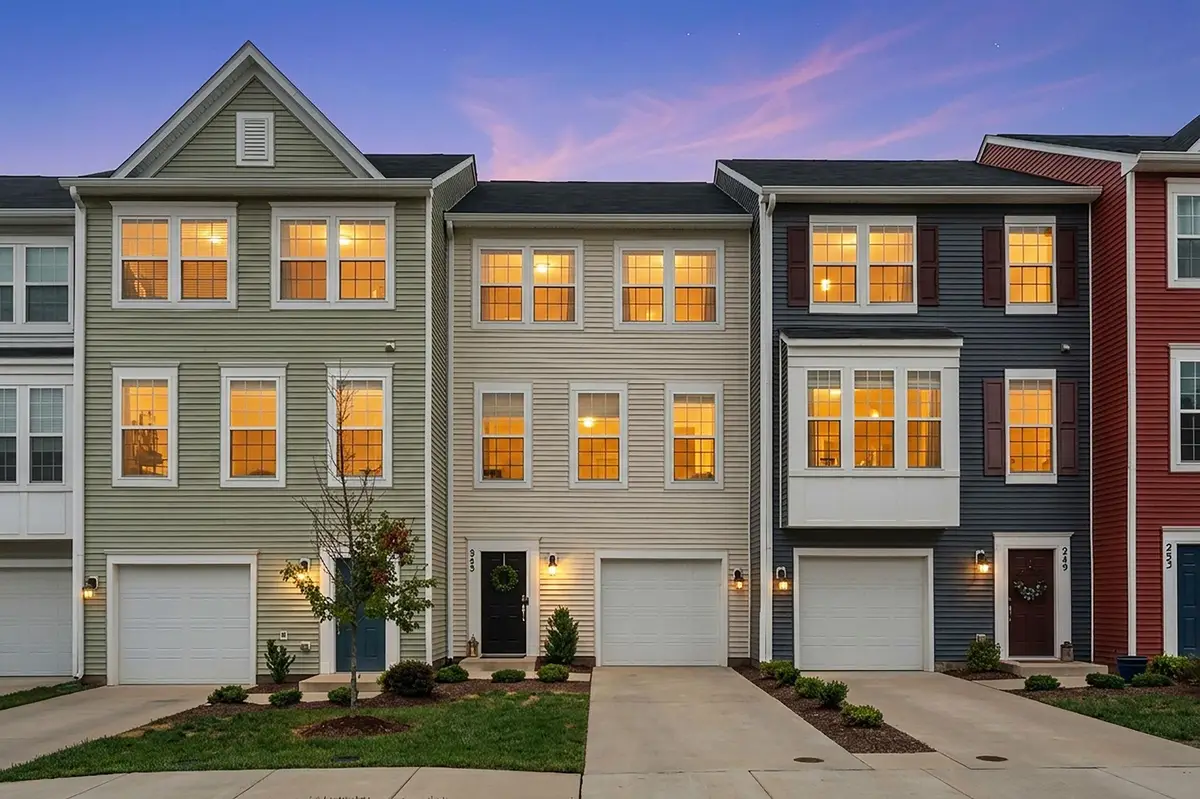 245 Willowshire Ct, Waynesboro, VA 22980 - #1