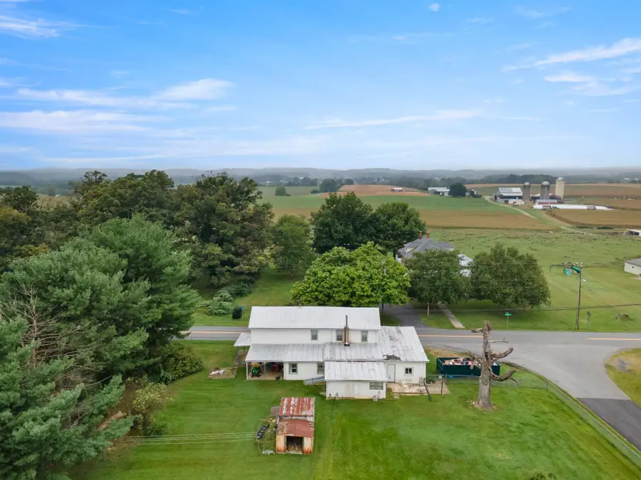 2905 Pineville Rd, McGaheysville, VA 22840 - #2