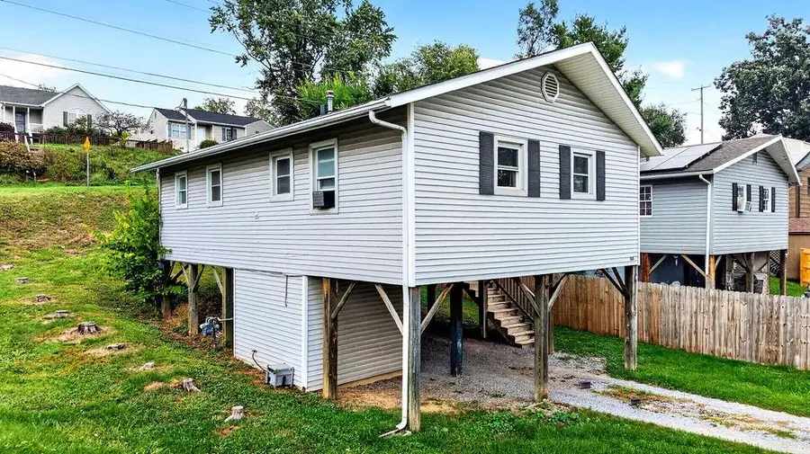 848 Fairfax Ave, Waynesboro, VA 22980 - #3