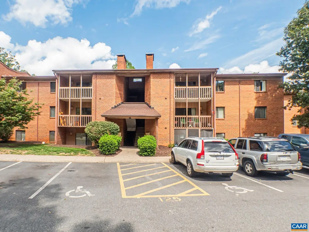 125 Turtle Creek Rd, Charlottesville, VA 22901 - #1
