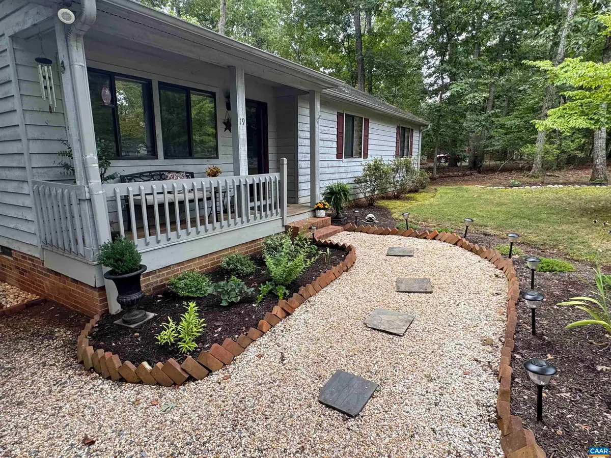 19 Bearwood Dr N, Palmyra, VA 22963 - #1