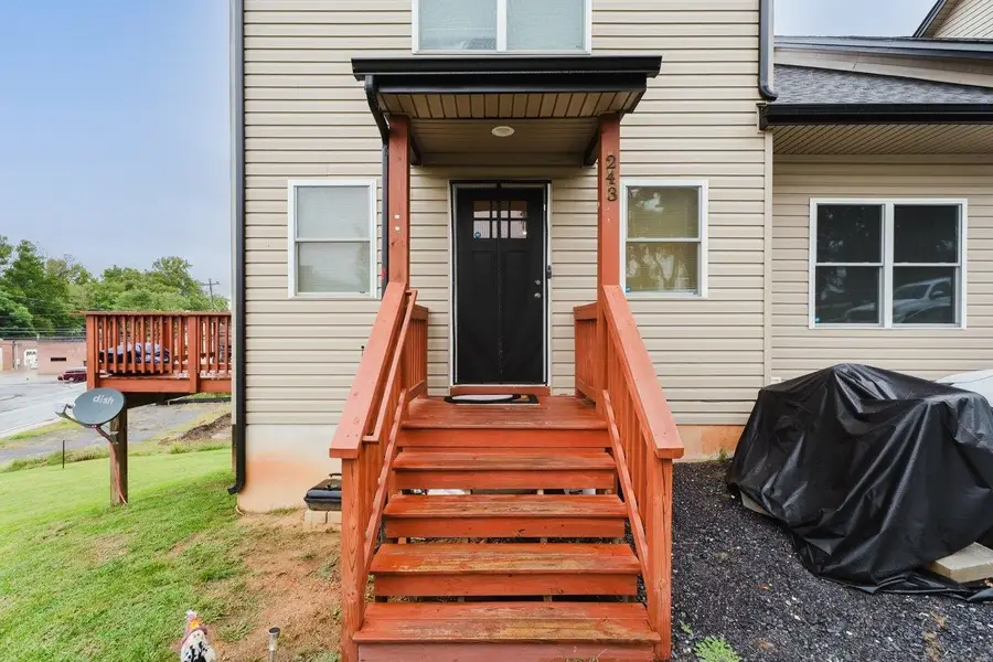 243 Community Cir, Timberville, VA 22853 - #2