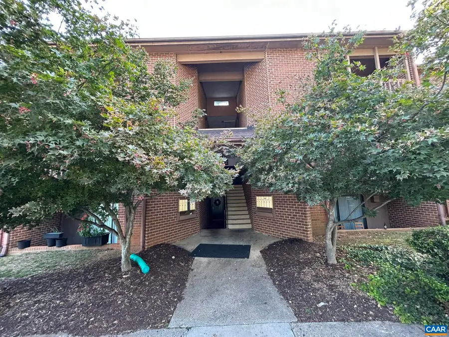 102 Turtle Creek Rd, Charlottesville, VA 22901 - #2