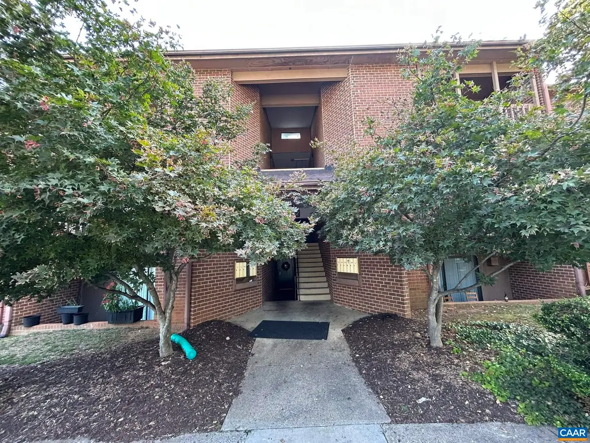 102 Turtle Creek Rd, Charlottesville, VA 22901 - #1