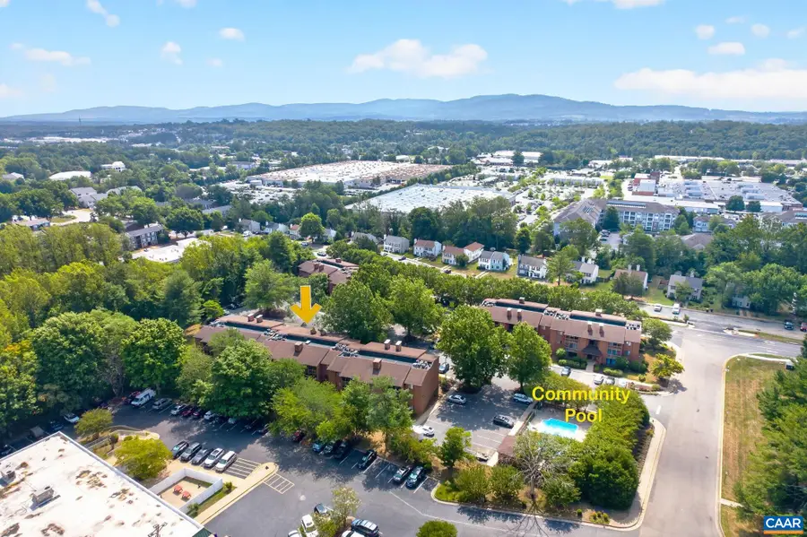 141 Green Turtle Ln, Charlottesville, VA 22901 - #3